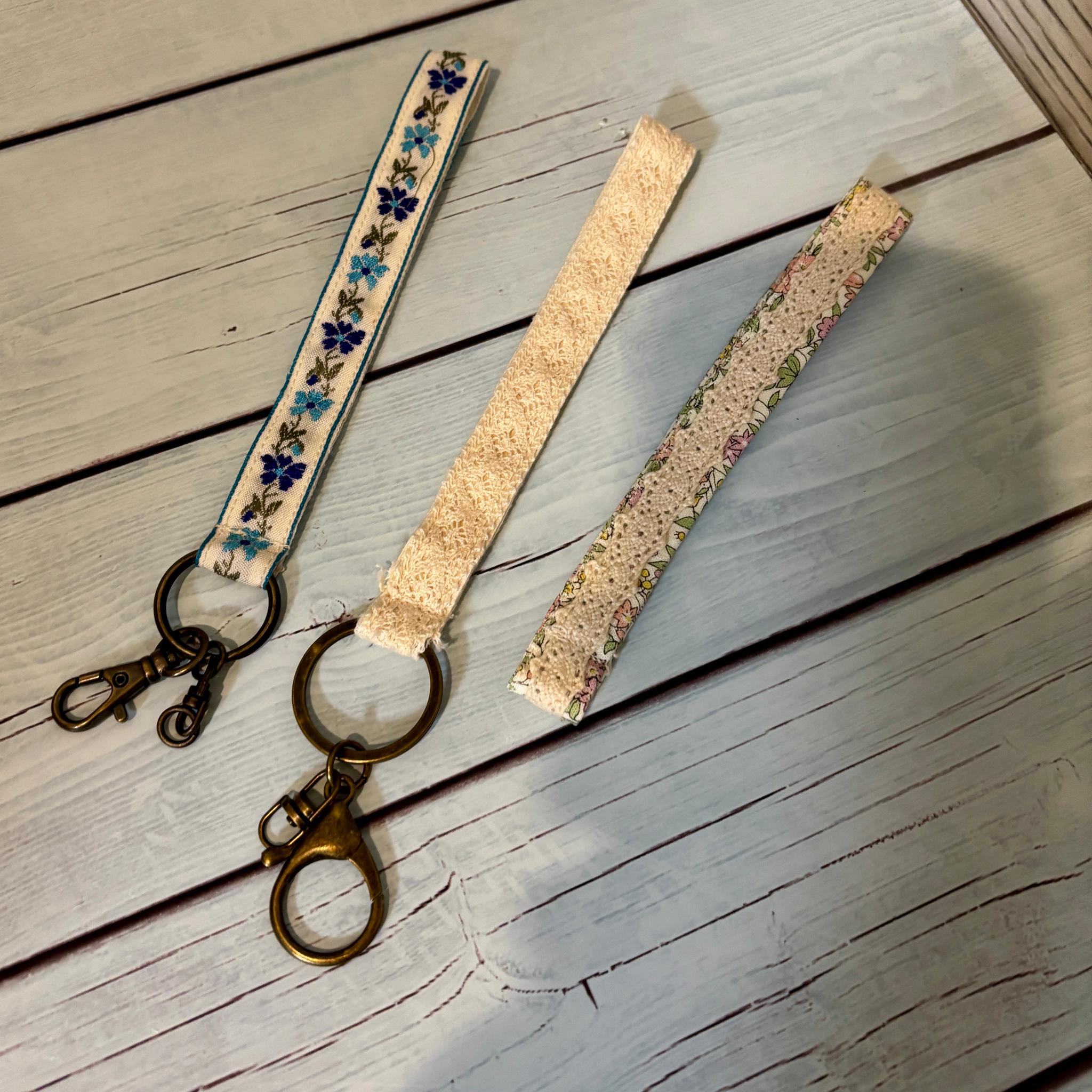 スマホストラップ　ハンドタイプ